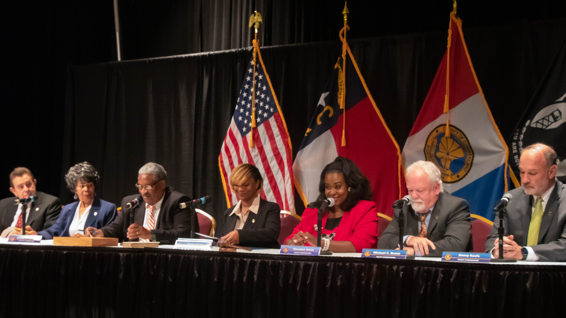 Commissioners 2022 swear in